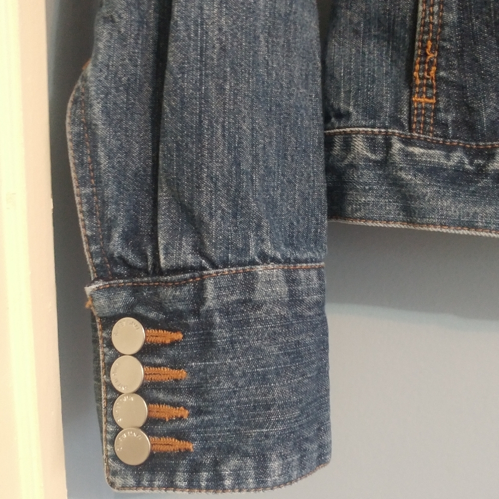 Blue Denim Jean Jacket w/ Contrast Triple Stitch & Cuff Button Details